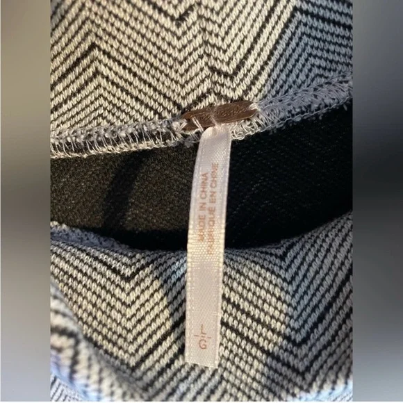 NWT Free People Large Twiggy Chevron Mini Dress Black & White with Pockets - Picture 2 of 9